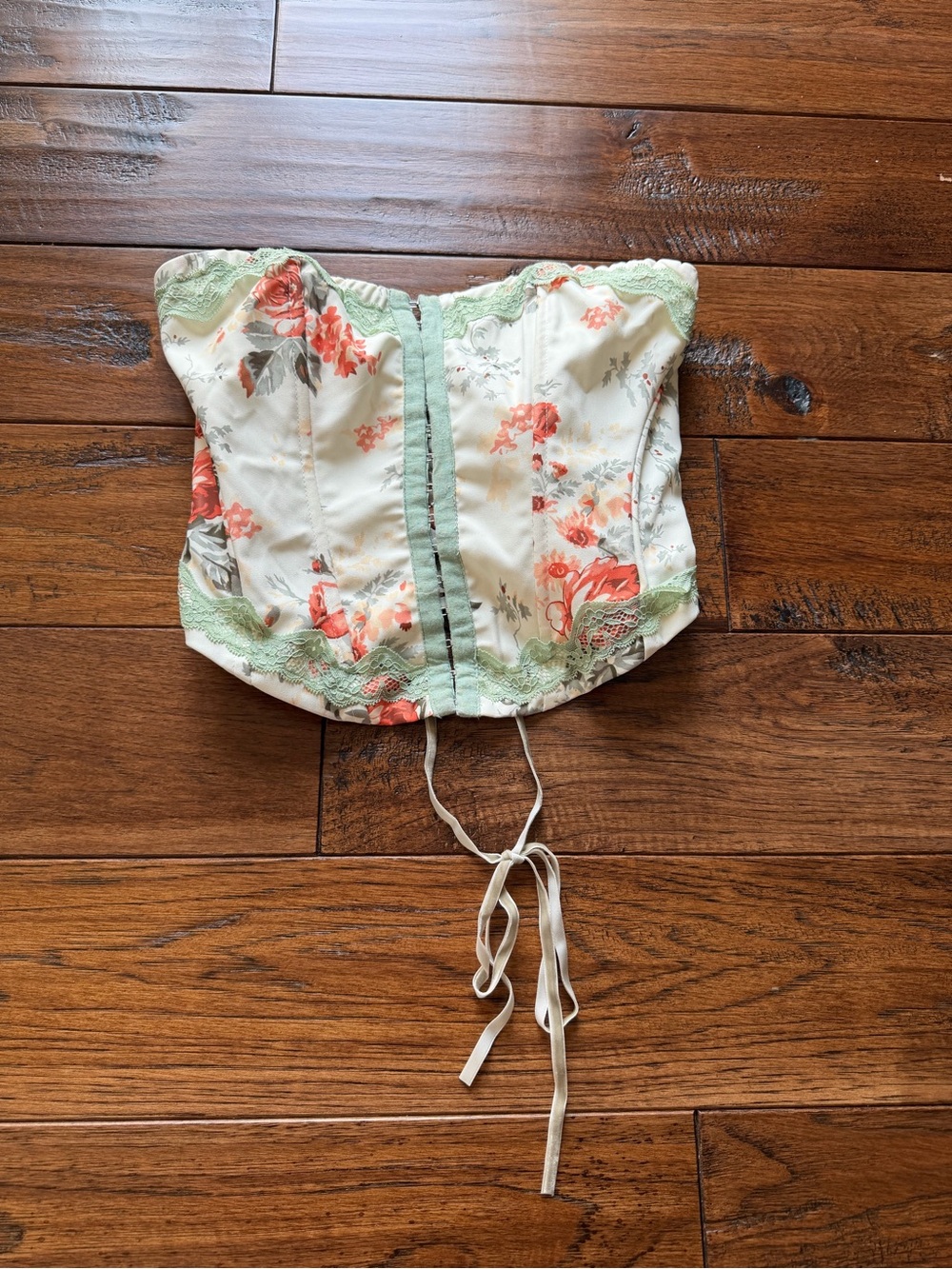 Princess Polly Size 4 Cream and Mint Strapless Lace Corset Top